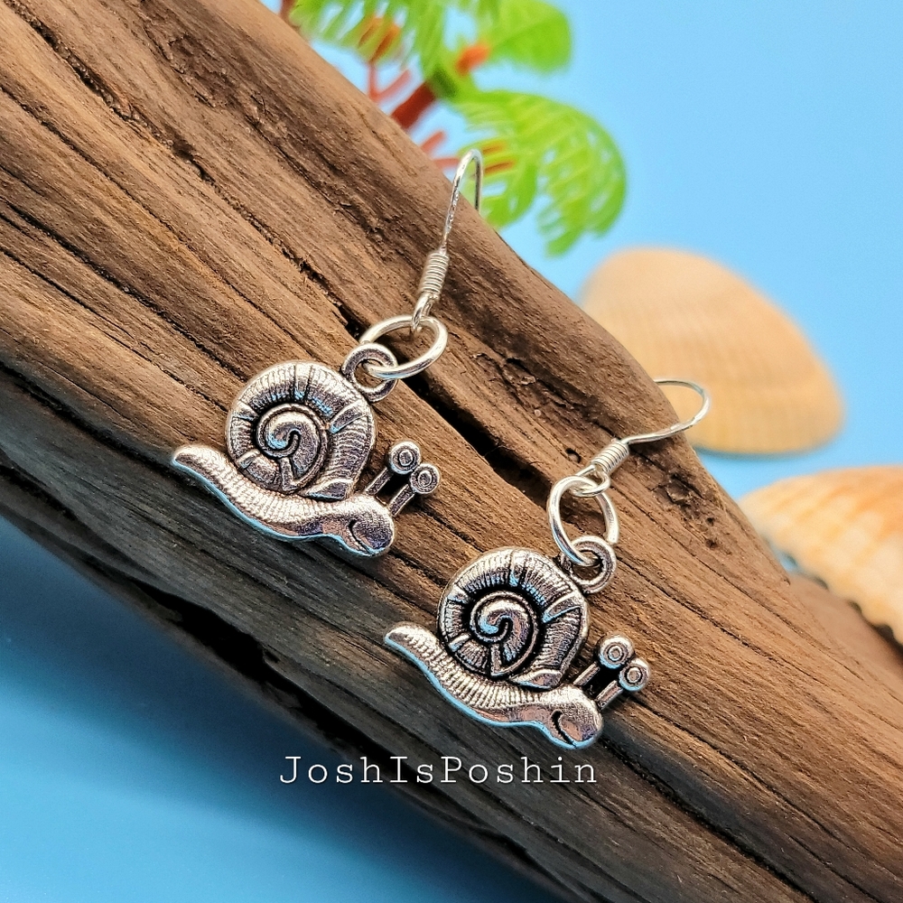 Silver Gary the Snail handmade earrings
